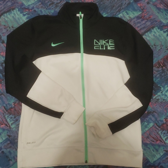 nike elite sweater